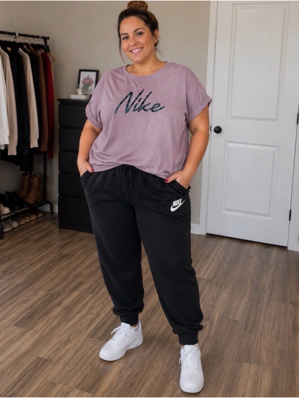 Nike women’s XL black joggers with XXL mauve shirt outfit